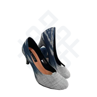 รองเท้าผ้าคราม